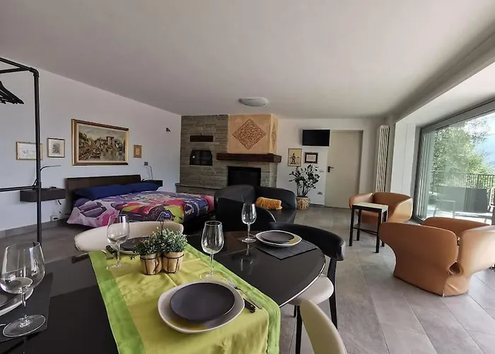 La Grande Terrazza Apartamento Solto Collina