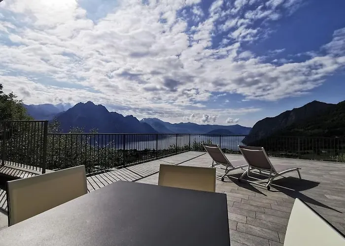 Apartamento La Grande Terrazza Solto Collina